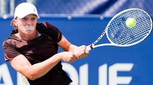 Athletes who mouth tape Iga Swiatek